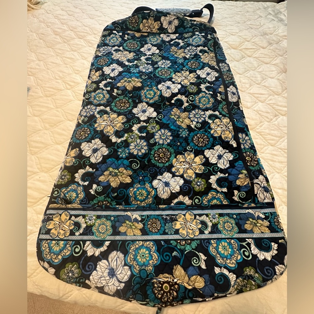Vera Bradley Mod Floral Blue Hanging Garment Bag in great condition